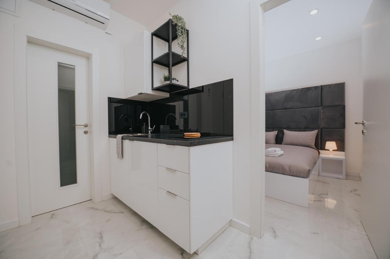 Godot Apartment *